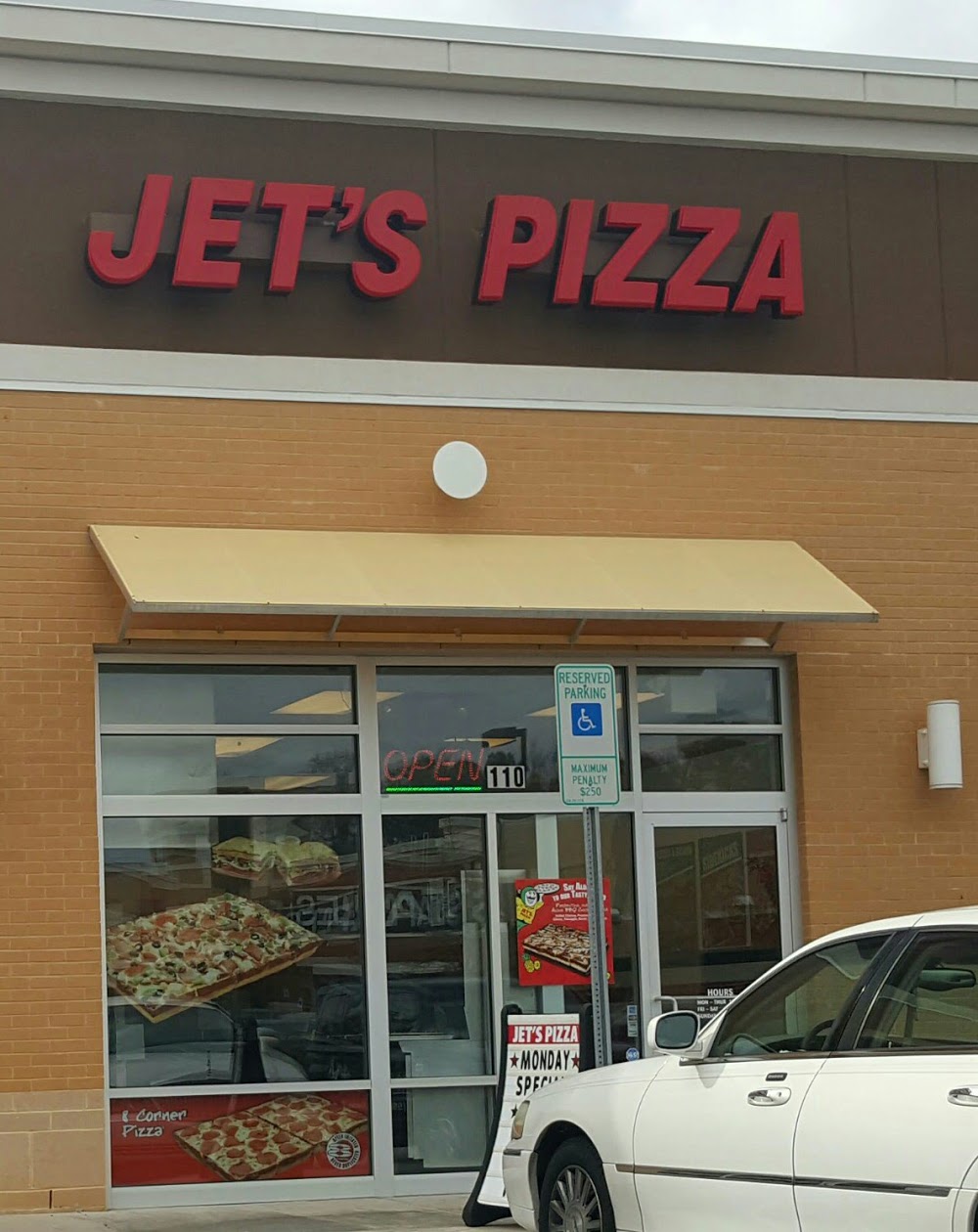 Jet’s Pizza